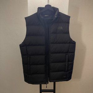 The North Face Men's Black Puffer Vest